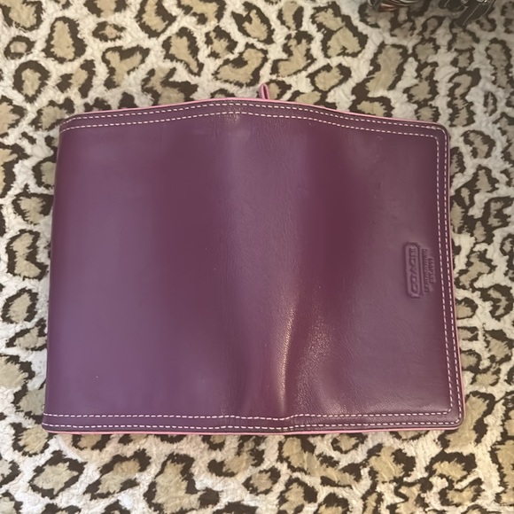 Coach purple and pink wallet - Picture 9 of 9